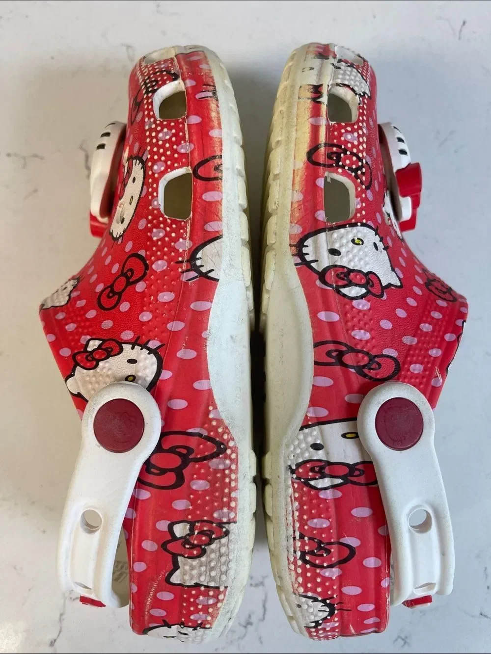 Crocs GIRLS - KID HELLO KITTY CLASSIC Size 3 Junior Hello Kitty X Crocs 210576